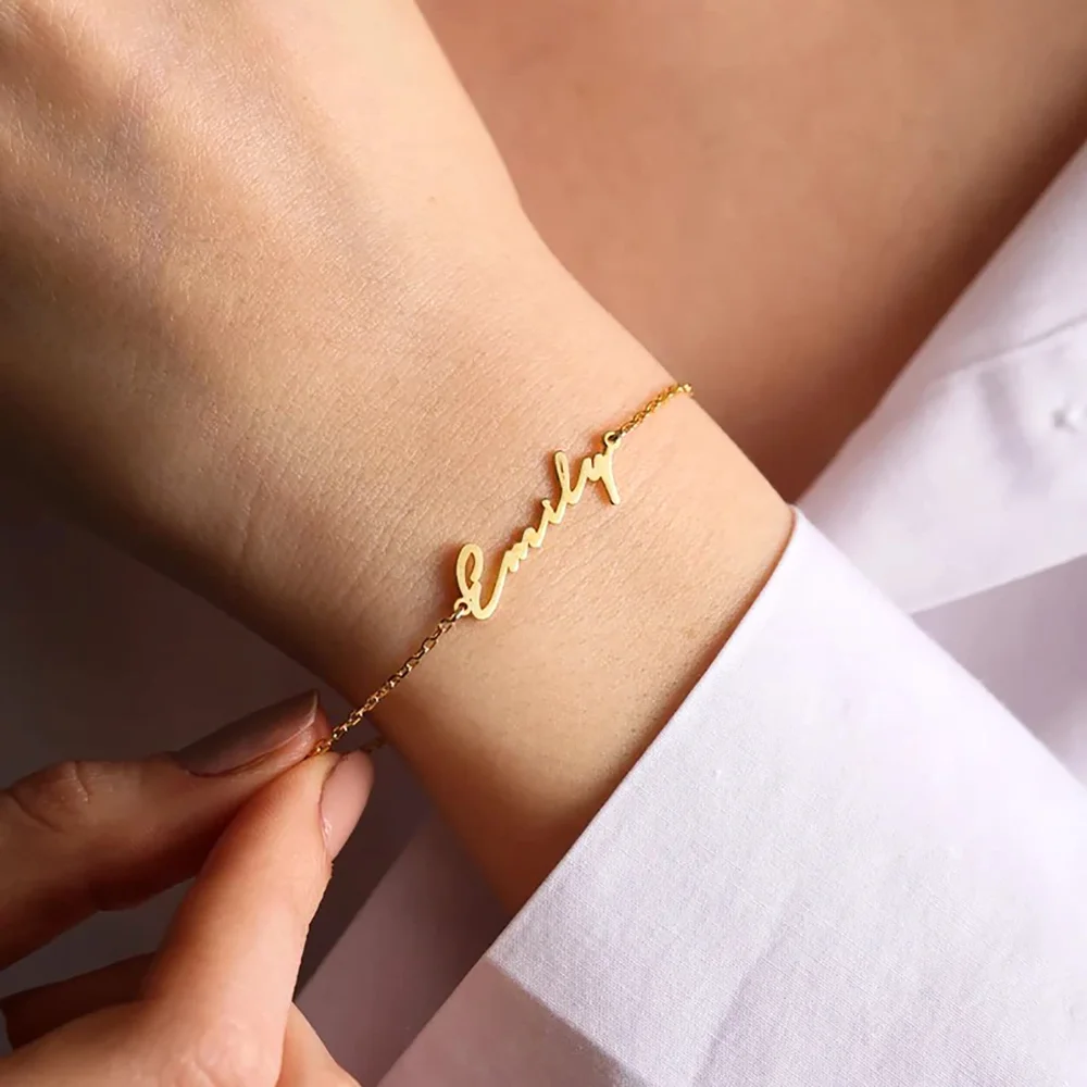 Yofair Script name bracelet, view 4