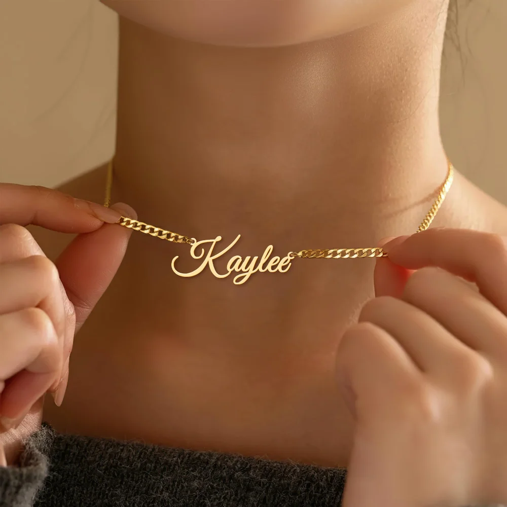 Yofair Gold plated name necklace on a curb chain, view 2