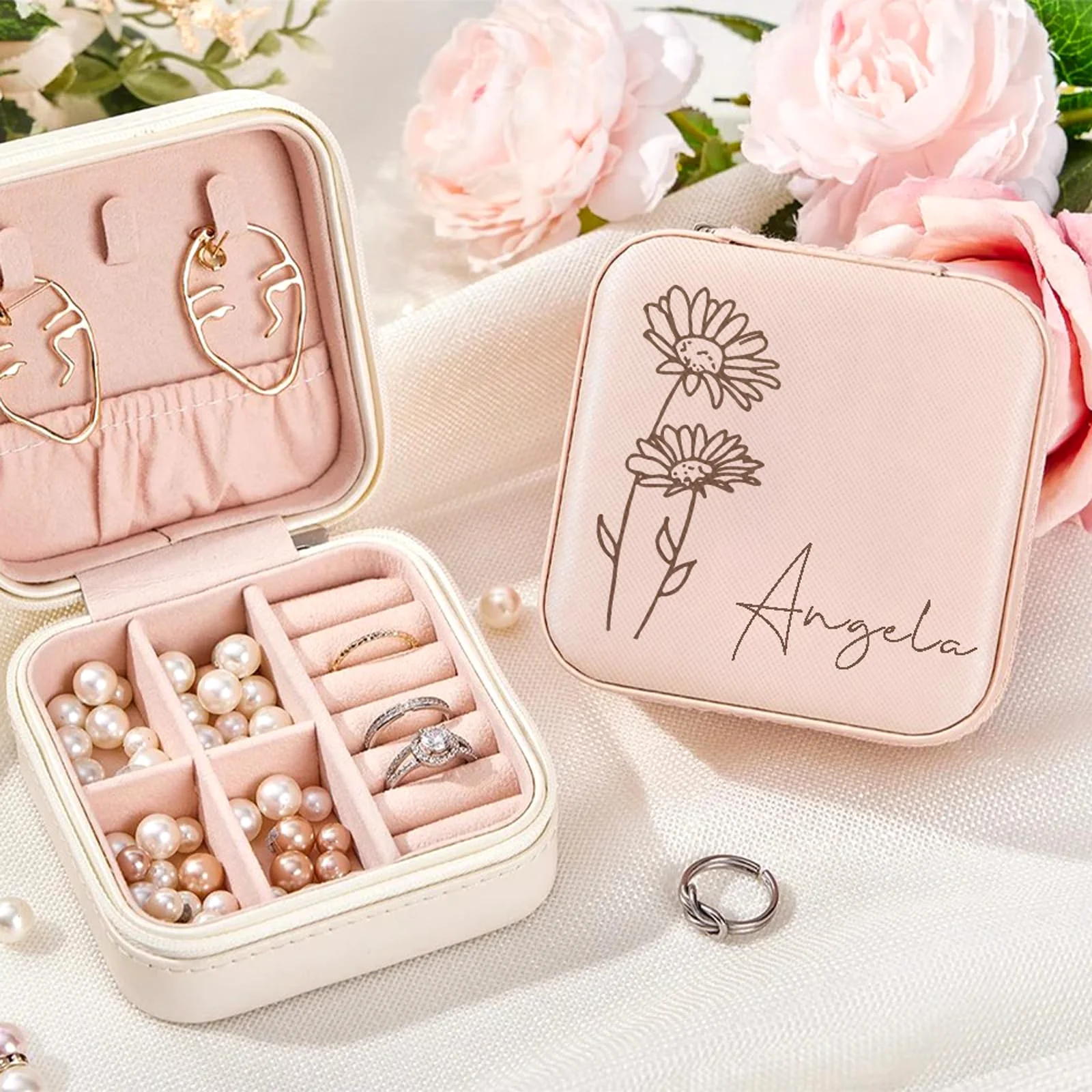 Yofair Leather travel jewelry case with a birth flower for bridesmaids, view 3